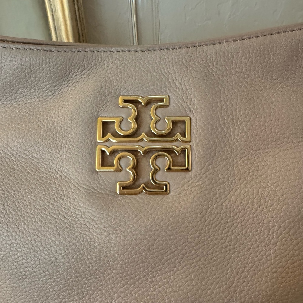 Tory Burch Pale Pink Pebbled Leather Chain-Handle Shoulder Bag - Picture 2 of 4